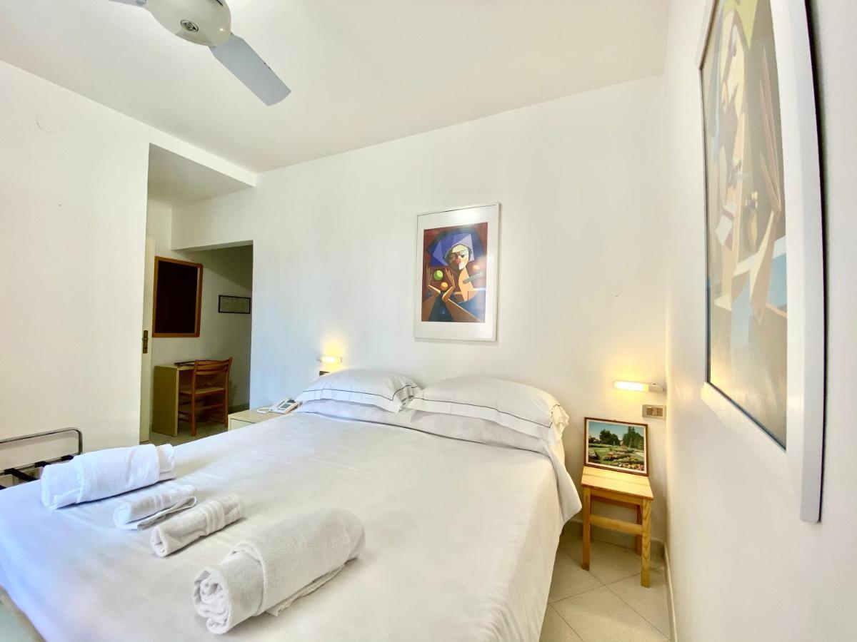 Hotel Alba Chiara Финале Лигуре Экстерьер фото